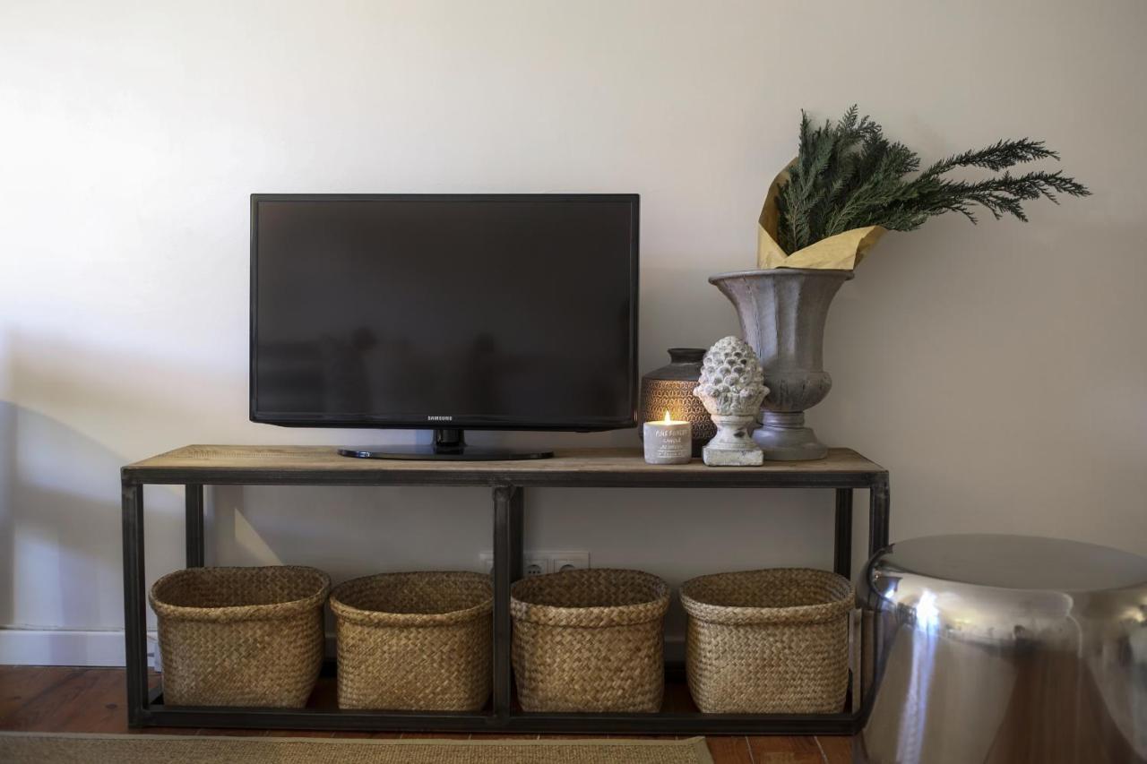 Chic Urban Retreat At Downtown With Balcony & Views Apartment ลิสบอน ภายนอก รูปภาพ